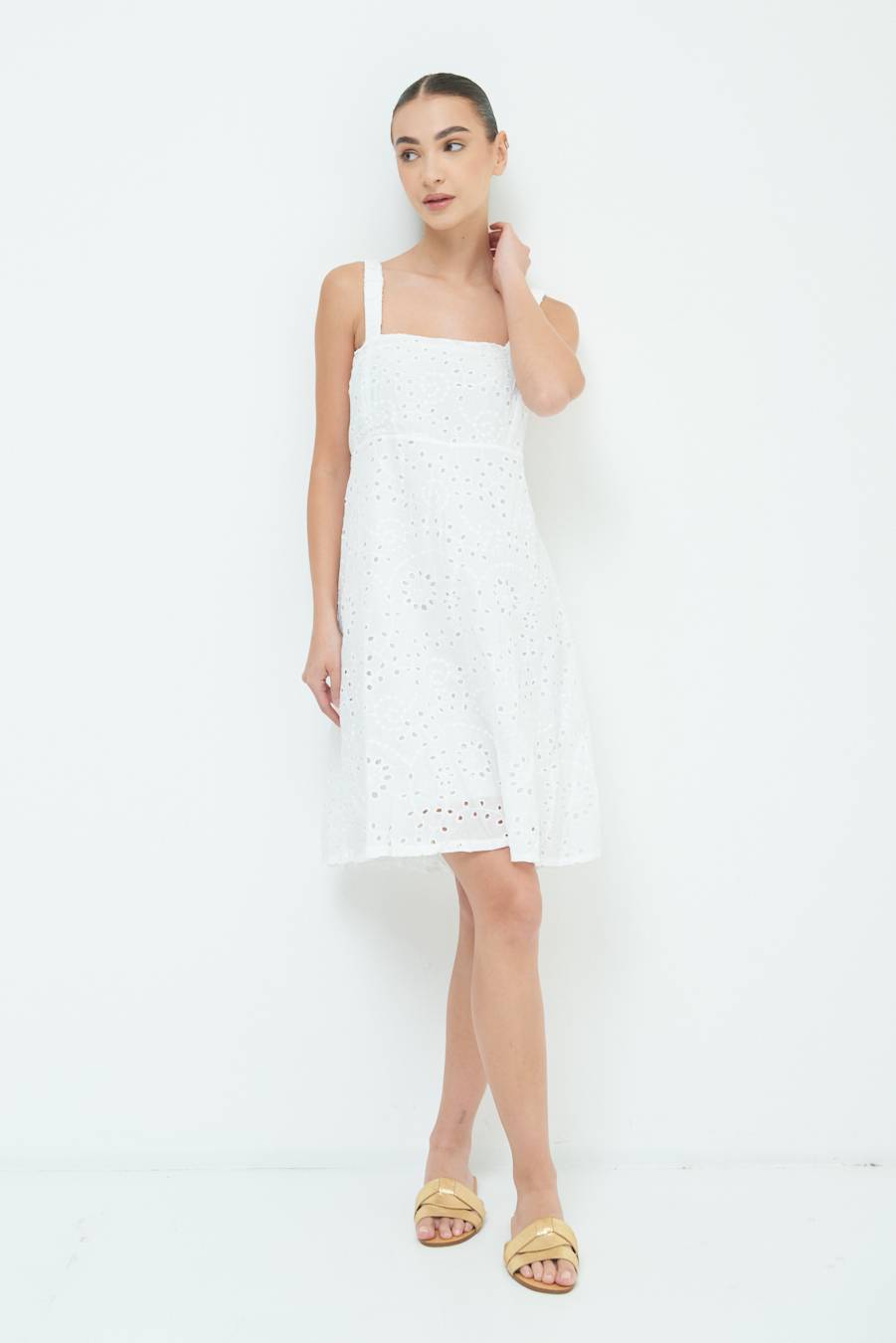 Kikisix ABITO S.GALLO CON ELASTICI DT BIANCO Fino Al -60%