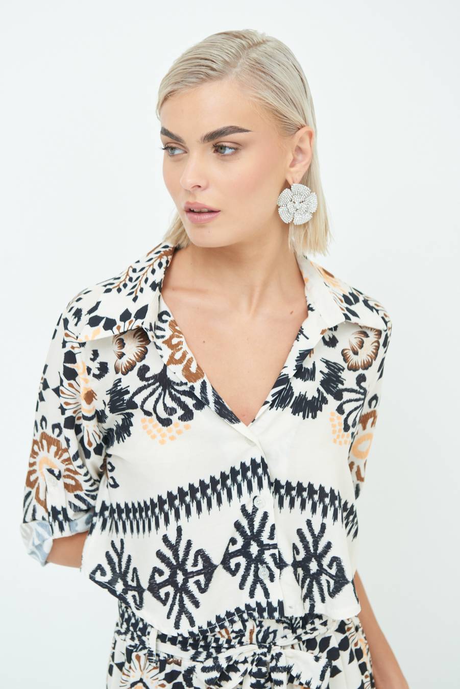Kikisix CAMICIA CROP BALZA BURRO Negozio online di fabbrica