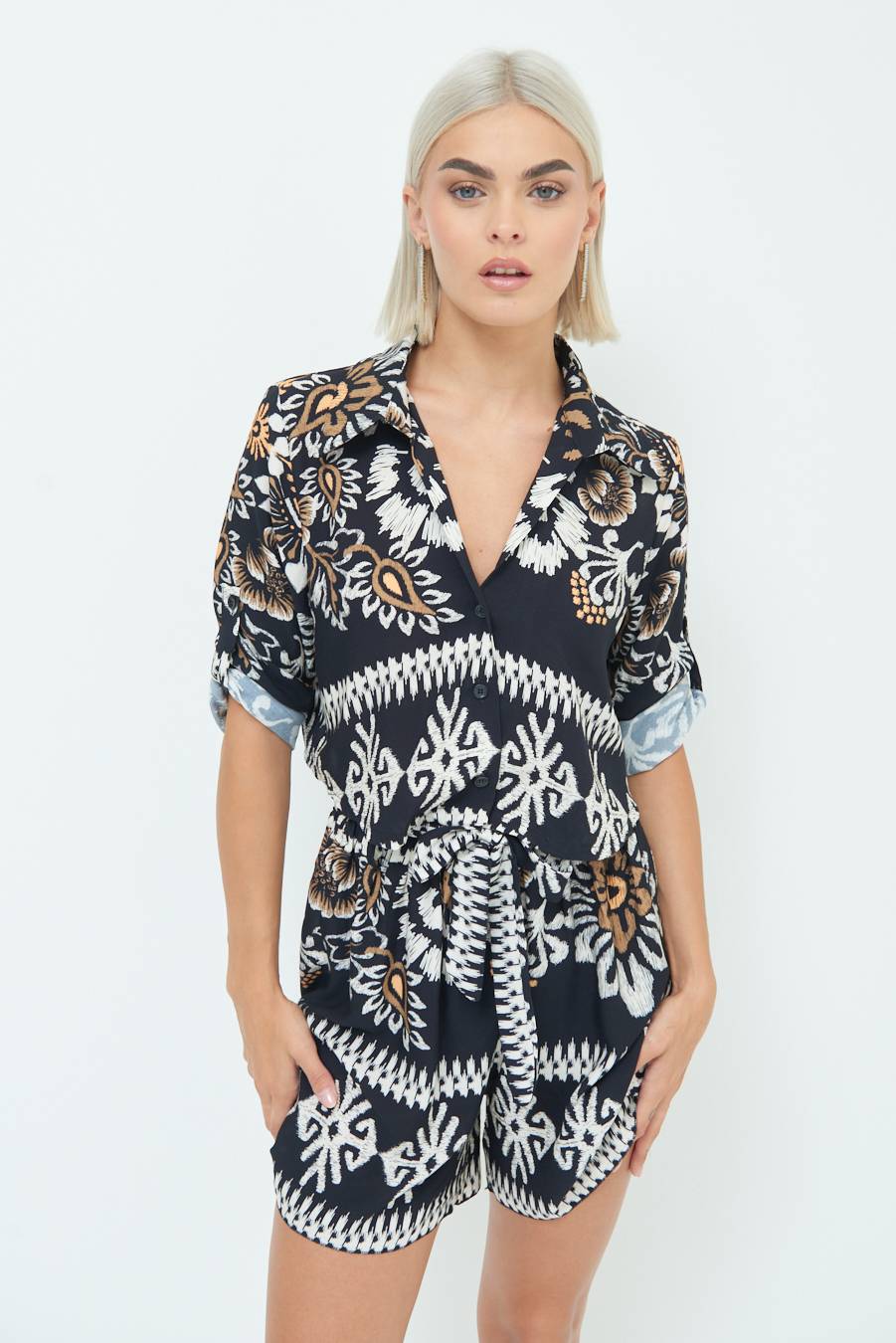 Kikisix CAMICIA CROP BALZA NERO Prezzo di fabbrica
