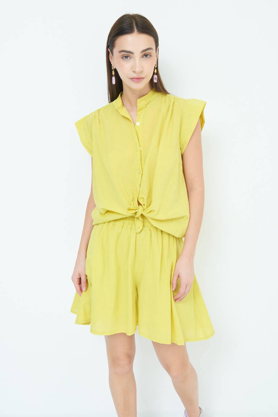 Kikisix CAMICIA SMANICATA CON NODO LIMONE Latest fashion