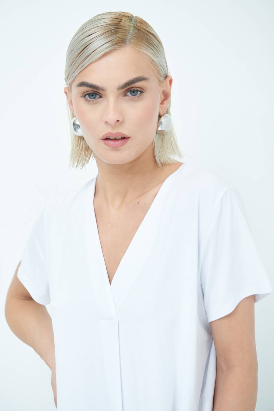 Kikisix MAGLIA VISCOSA MANICA CORTA BIANCO Comprane uno, ottenene uno gratis
