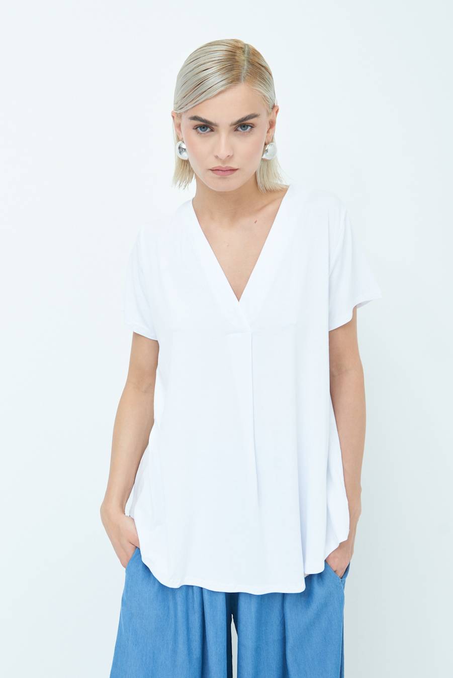 Kikisix MAGLIA VISCOSA MANICA CORTA BIANCO Comprane uno, ottenene uno gratis