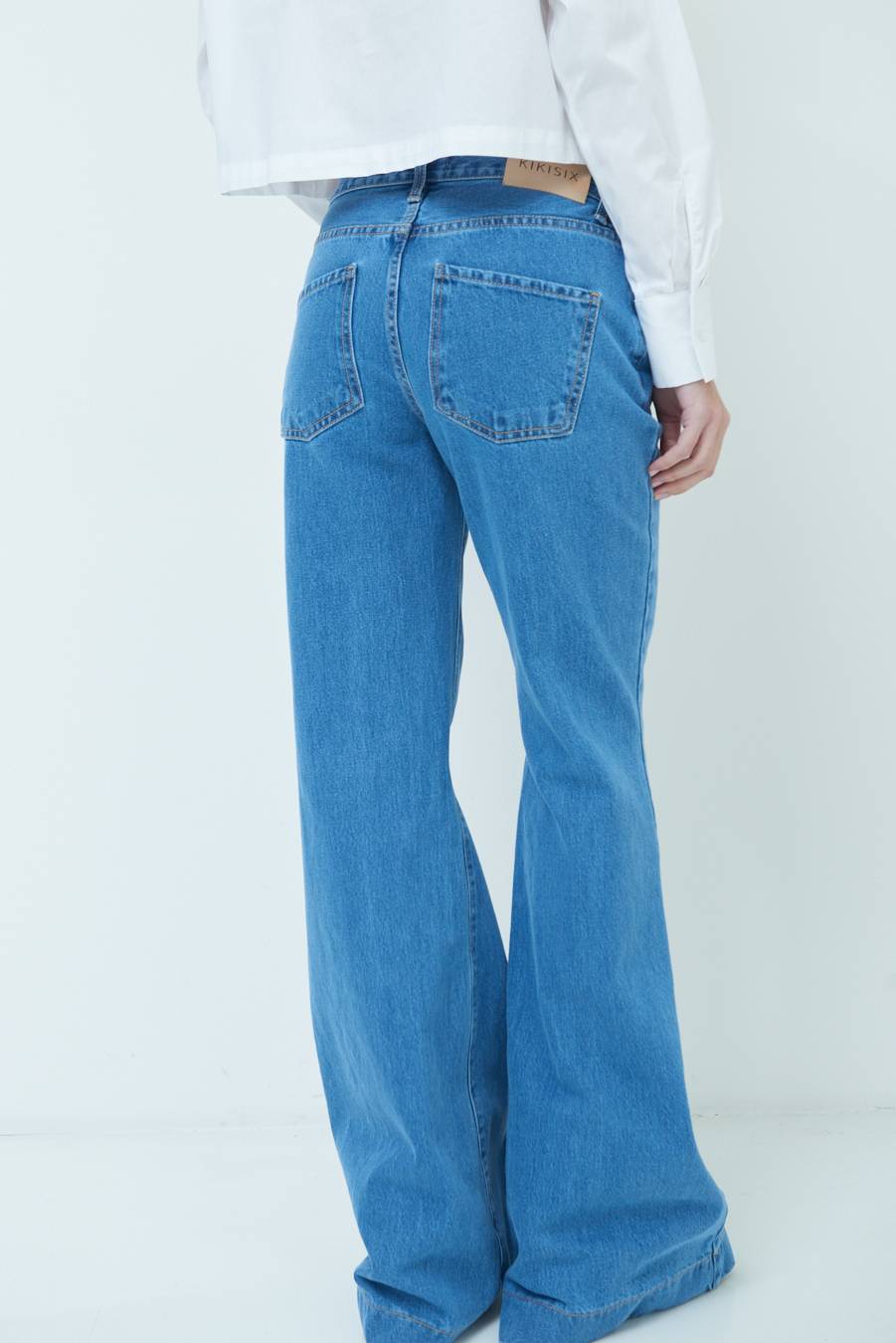 Kikisix PANTALONE ZAMPA CON RIBALTA DOPPIO STONE JEANS Offerta