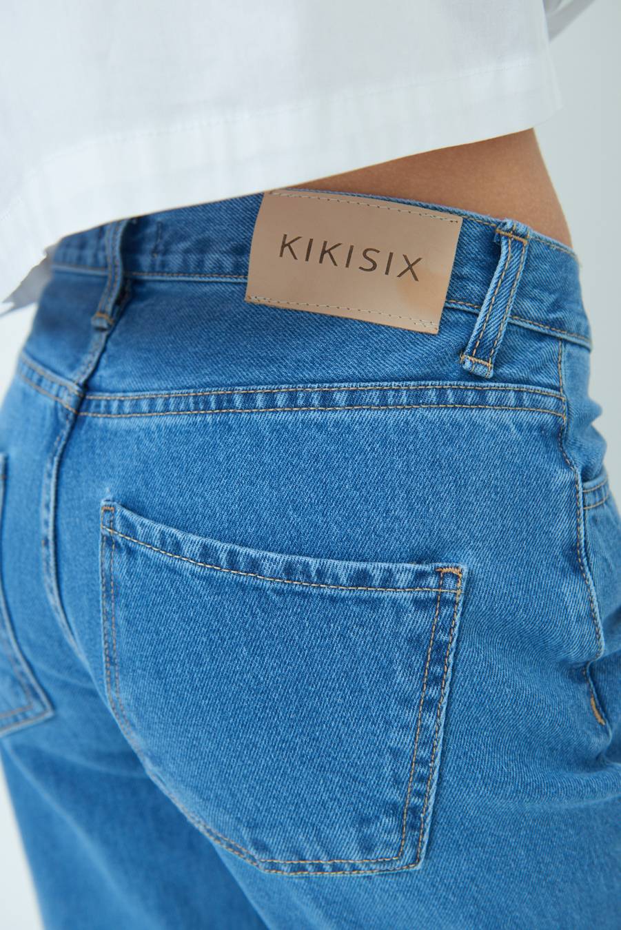 Kikisix PANTALONE ZAMPA CON RIBALTA DOPPIO STONE JEANS Offerta