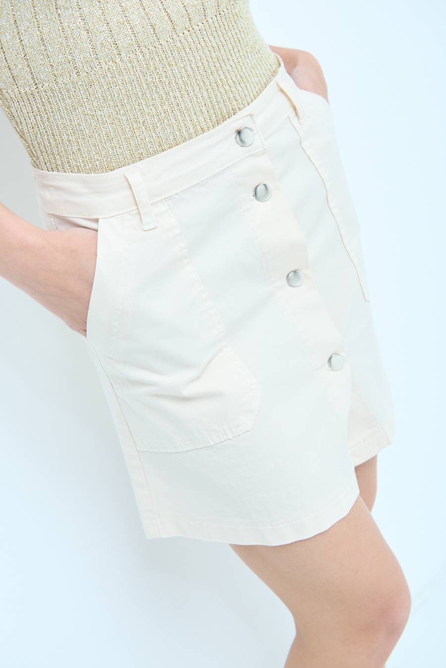 Kikisix MINIGONNA BOTTONI DV. BEIGE Vendita Economica