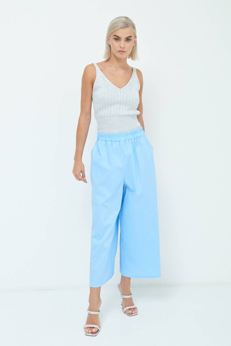 Kikisix PANTALONE CROP ELASTICO UNITO CELESTE Grandi sconti
