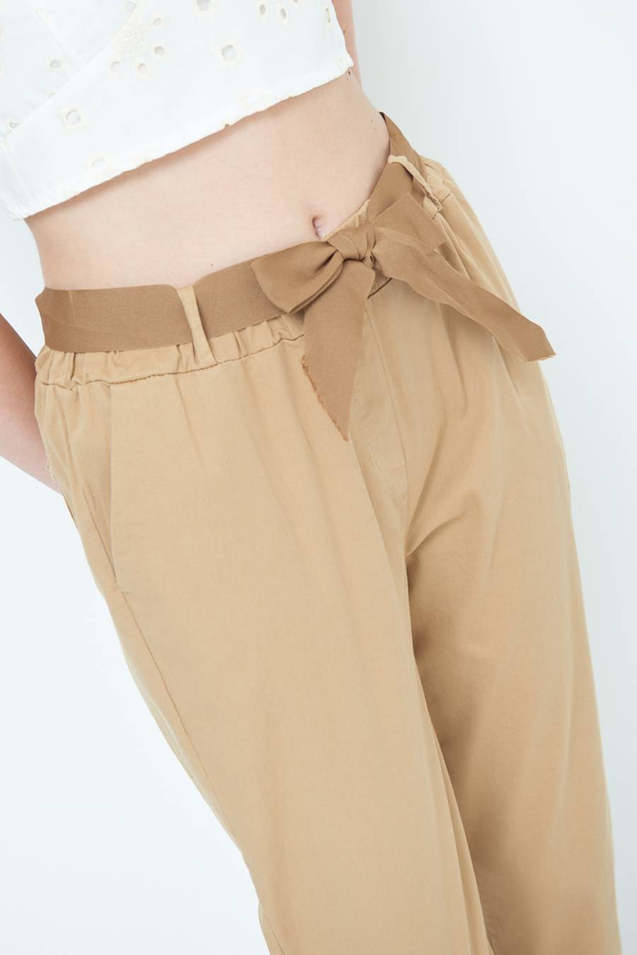Kikisix PANTALONE DRITTO CON RISVOLTO CAMMELLO Offerte giornaliere