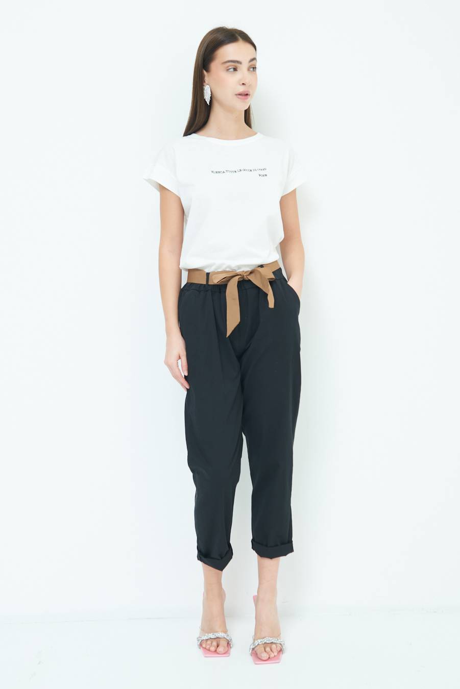 Kikisix PANTALONE DRITTO CON RISVOLTO NERO Enormi risparmi