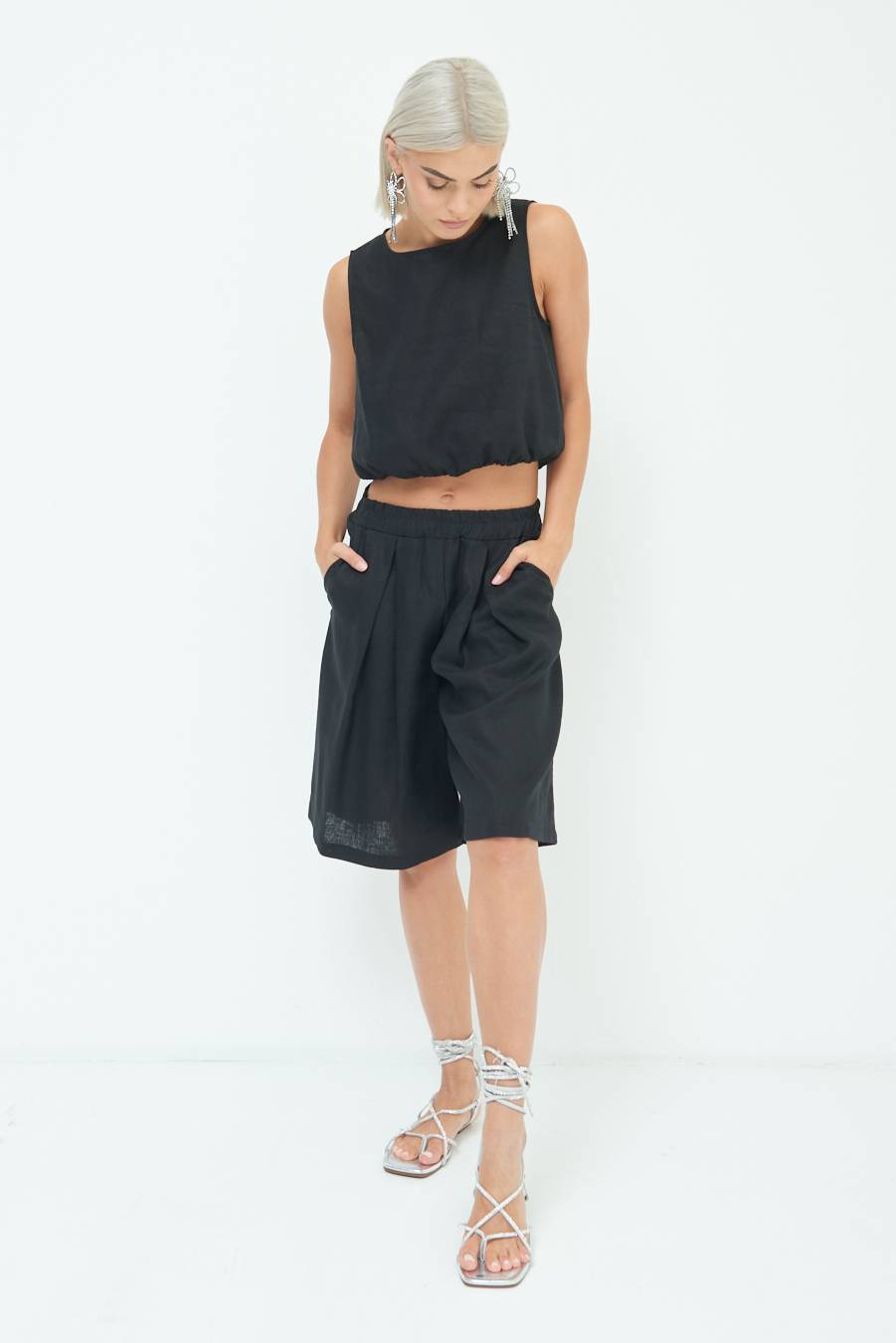 Kikisix BERMUDA CON PINCE NERO Latest stili