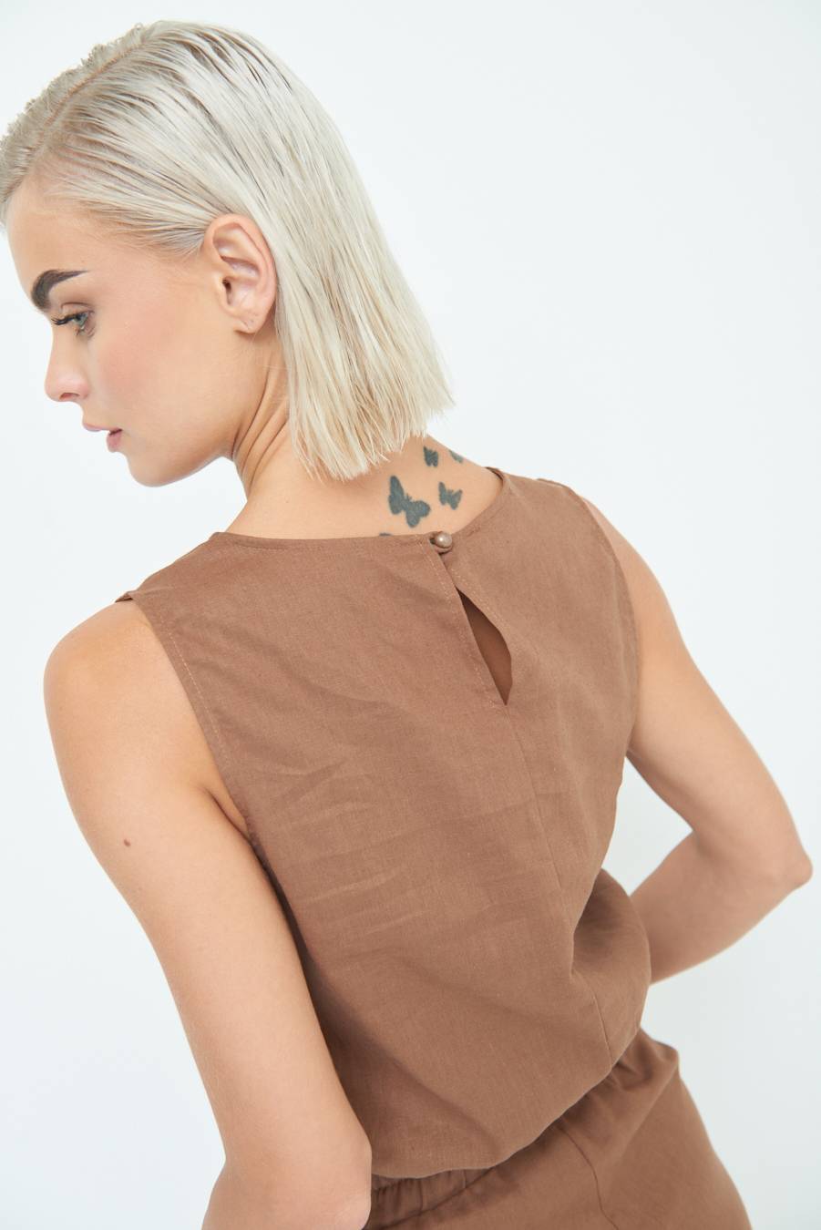 Kikisix TOP CORTO CON ELASTICO CIOCCOLATO Offerta