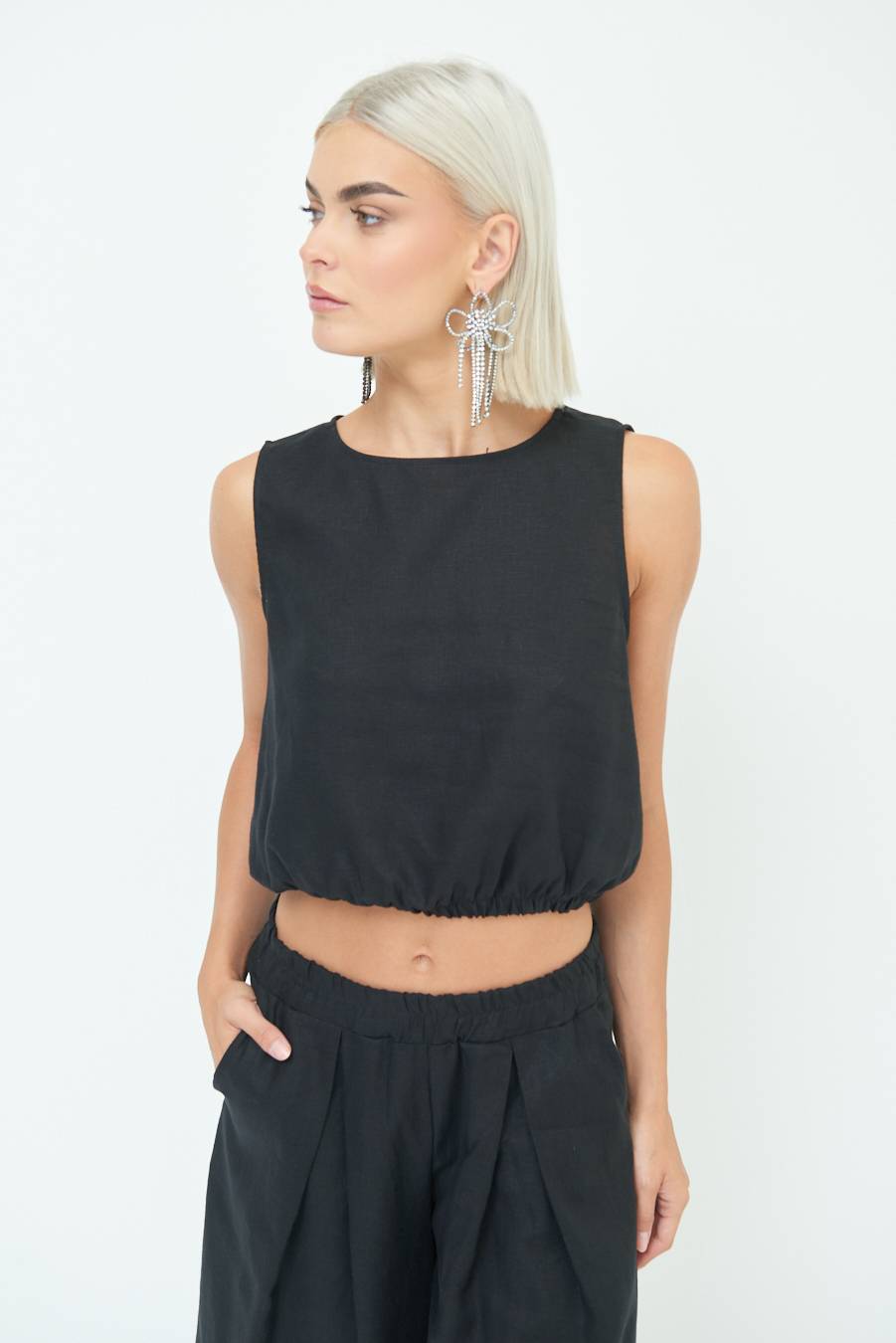 Kikisix TOP CORTO CON ELASTICO NERO Economico