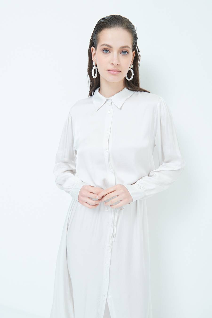 Kikisix ABITO RASO VISCOSA BEIGE Esporta salva