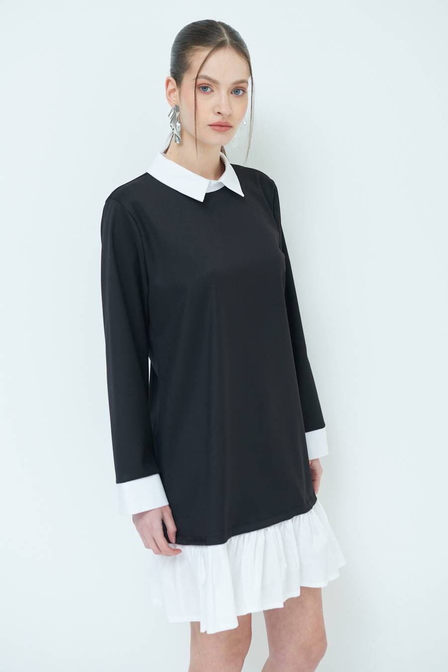 Kikisix ABITO FINTA CAMICIA BIANCO/NERO 2025