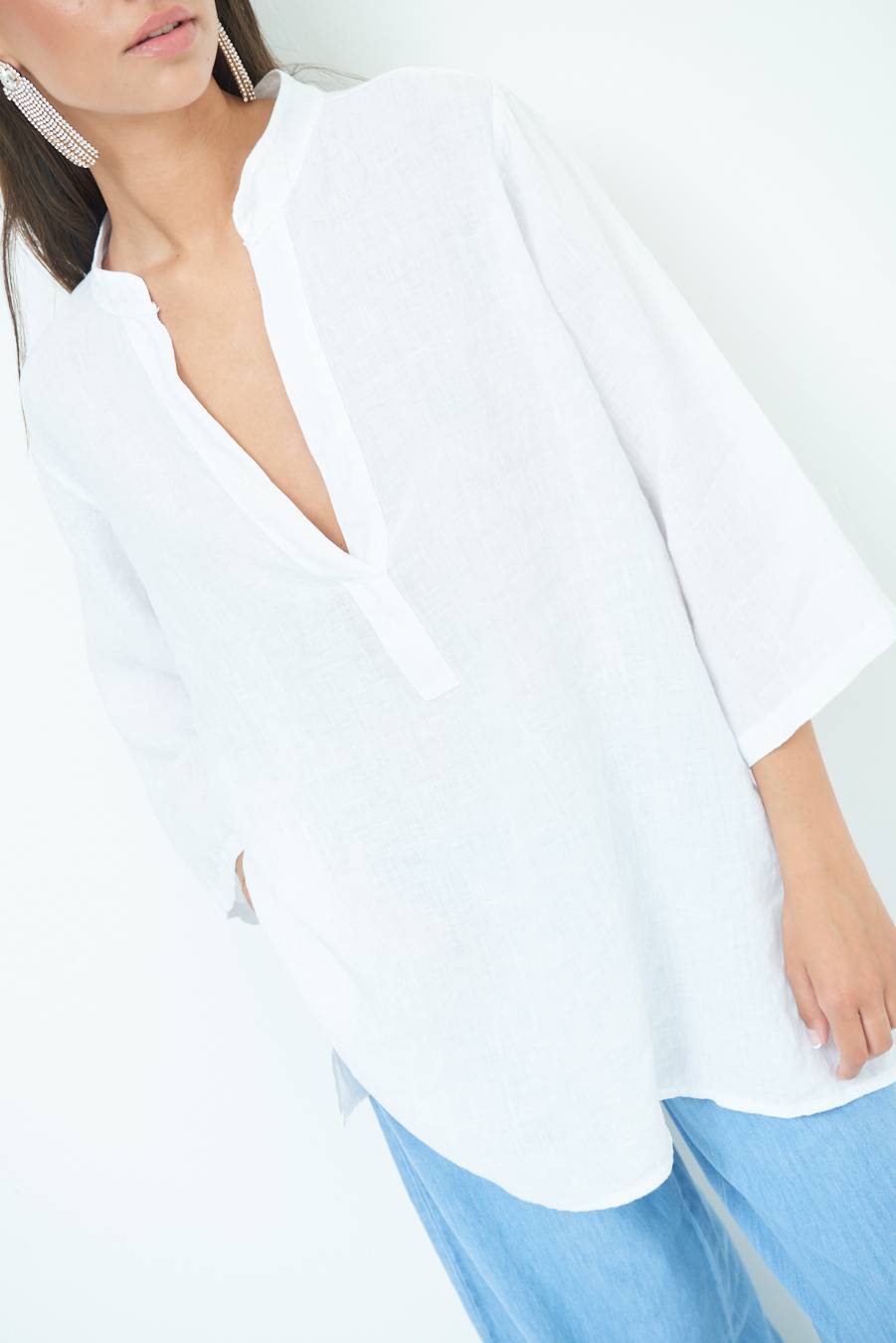Kikisix CAMICIA COLLO COREANA OVERSIZE CON SPACCHI BIANCO Negozi Online