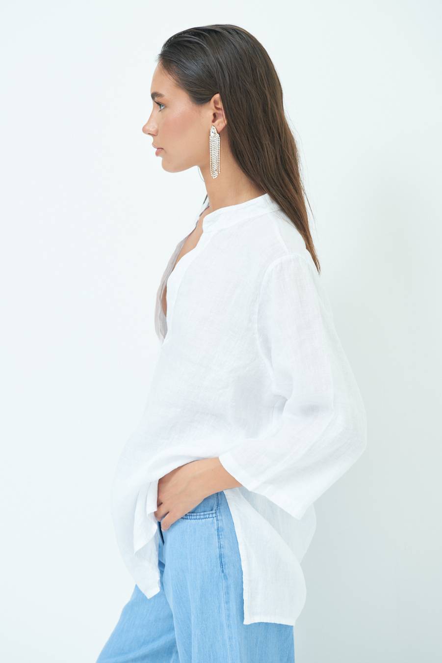 Kikisix CAMICIA COLLO COREANA OVERSIZE CON SPACCHI BIANCO Negozi Online