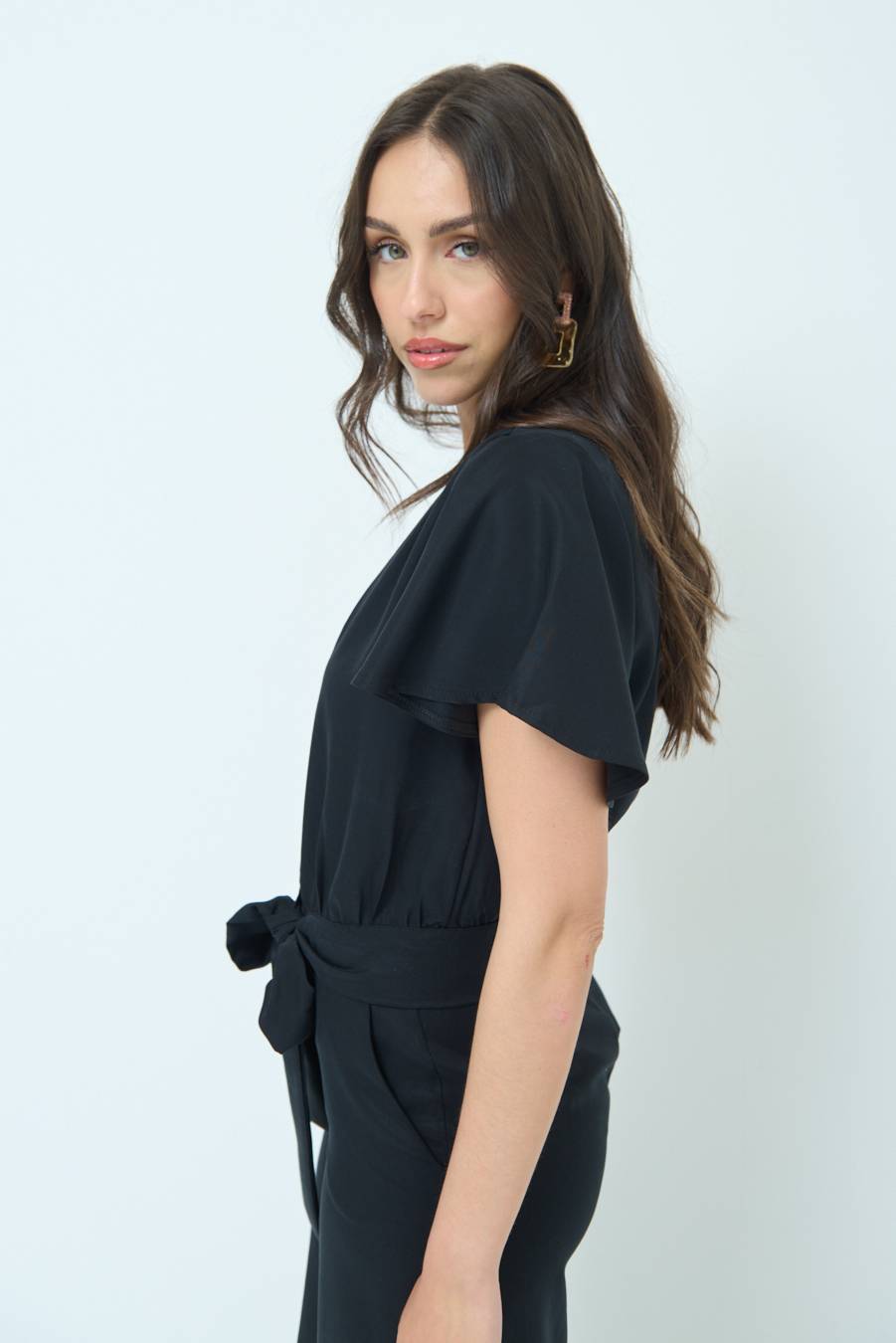 Kikisix CAMICIA SCOLLO AMPIO NERO Prezzo Ridotto