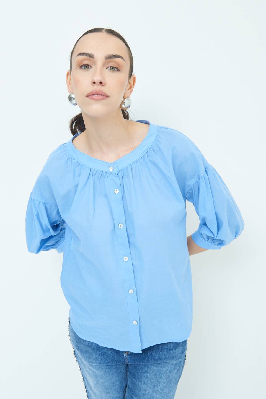 Kikisix CAMICIA SCOLLO INCRESPATO COTONE CELESTE Economico