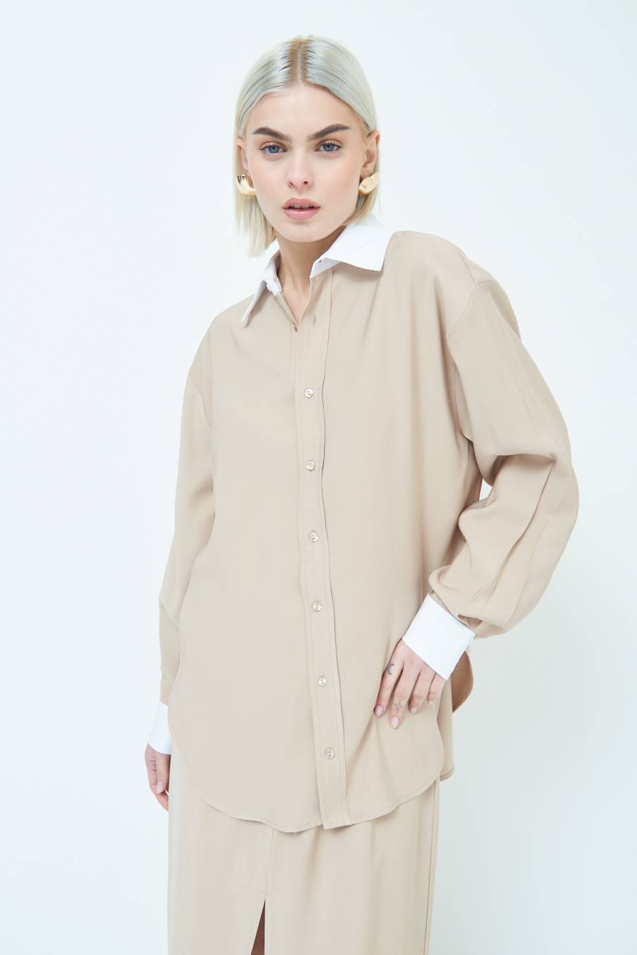 Kikisix CAMICIA COLLETTO B.CO BEIGE Offerte