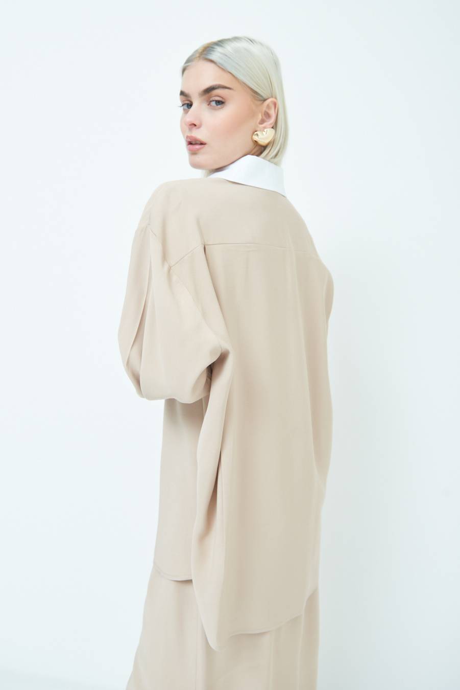 Kikisix CAMICIA COLLETTO B.CO BEIGE Offerte
