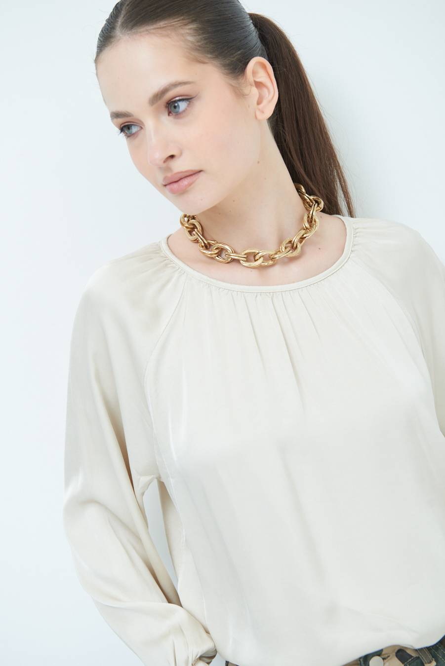 Kikisix CASACCA RASO VISCOSA INCRESPATA COLLO BEIGE Grandi sconti