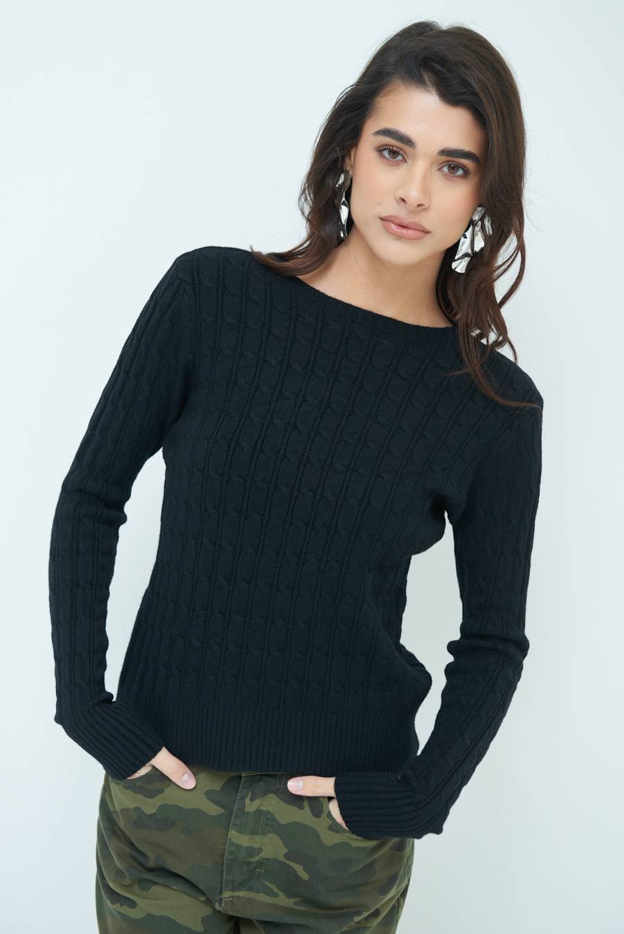 Kikisix MAGLIA PARICOLLO DISEGNO TRECCIA NERO In vendita