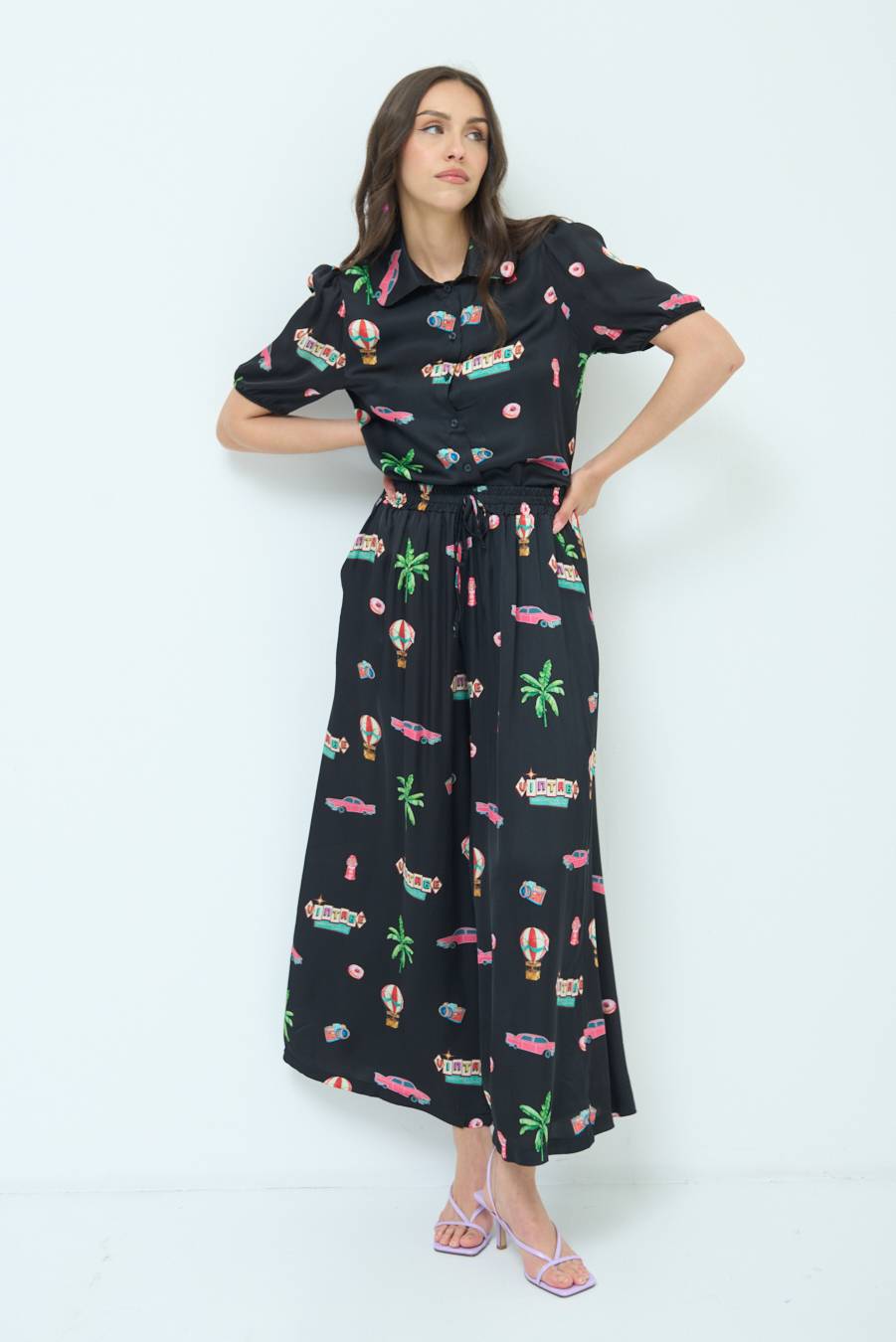 Kikisix PANTALONE PALAZZO NERO Qualità Garantita