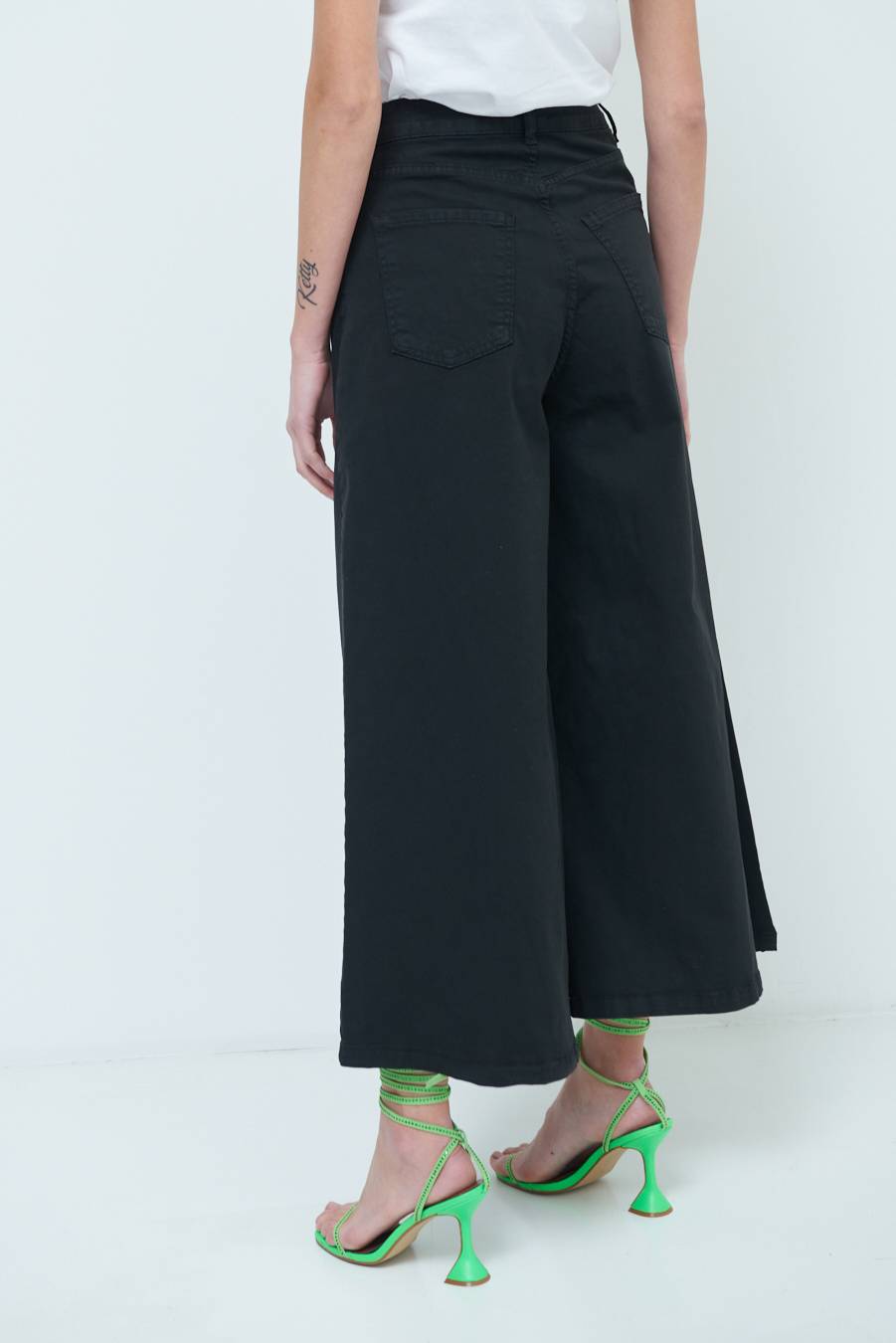 Kikisix PANTALONE/GONNA GABARDINA NERO Vendite stagionali