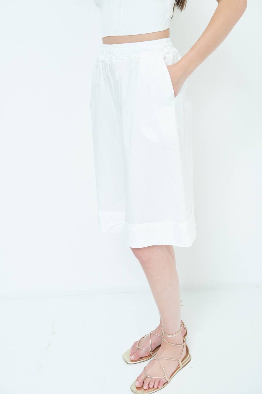 Kikisix PANTALONE CROP CON RISVOLTO BURRO Offerta Anniversario