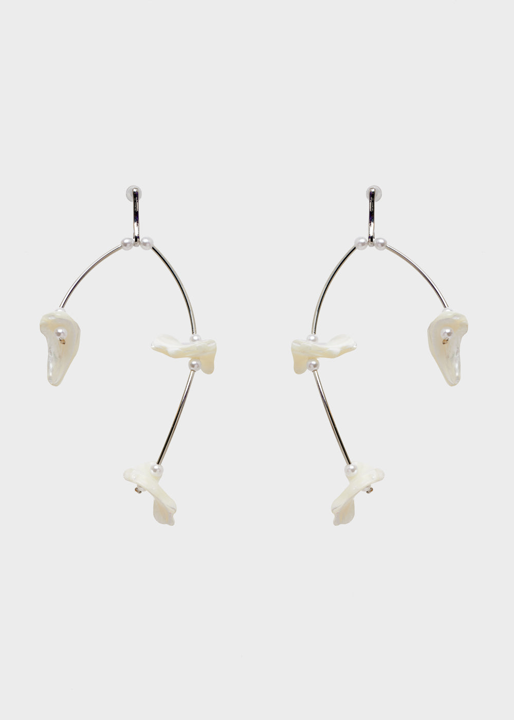Nalí LARGE SILVER EARRINGS W/ WHITE SHELLS In Linea