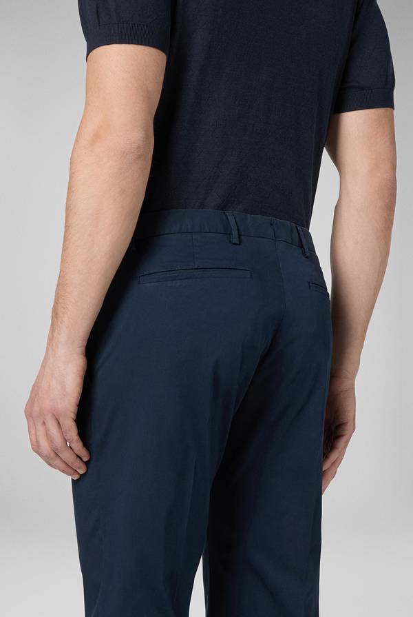 Lab. Pal Zileri Chino in cotone stretch tinto in capo Nuovo