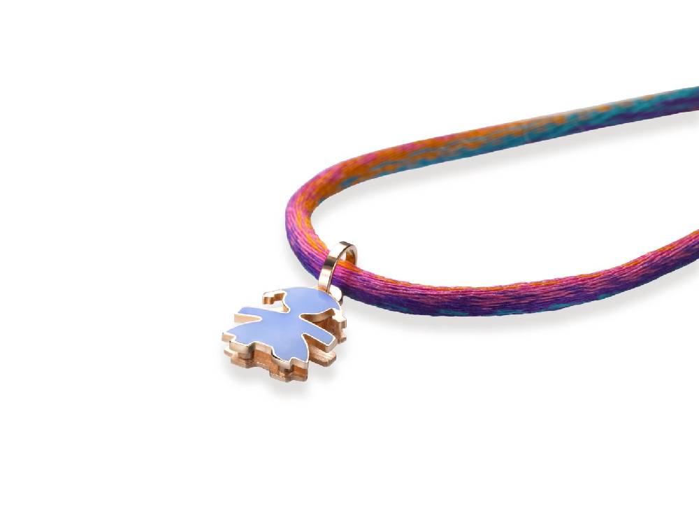 Le Bebé Ciondolo I Classici con sagoma bimba in oro rosa e smalto indaco 50% di sconto con spedizione gratuita