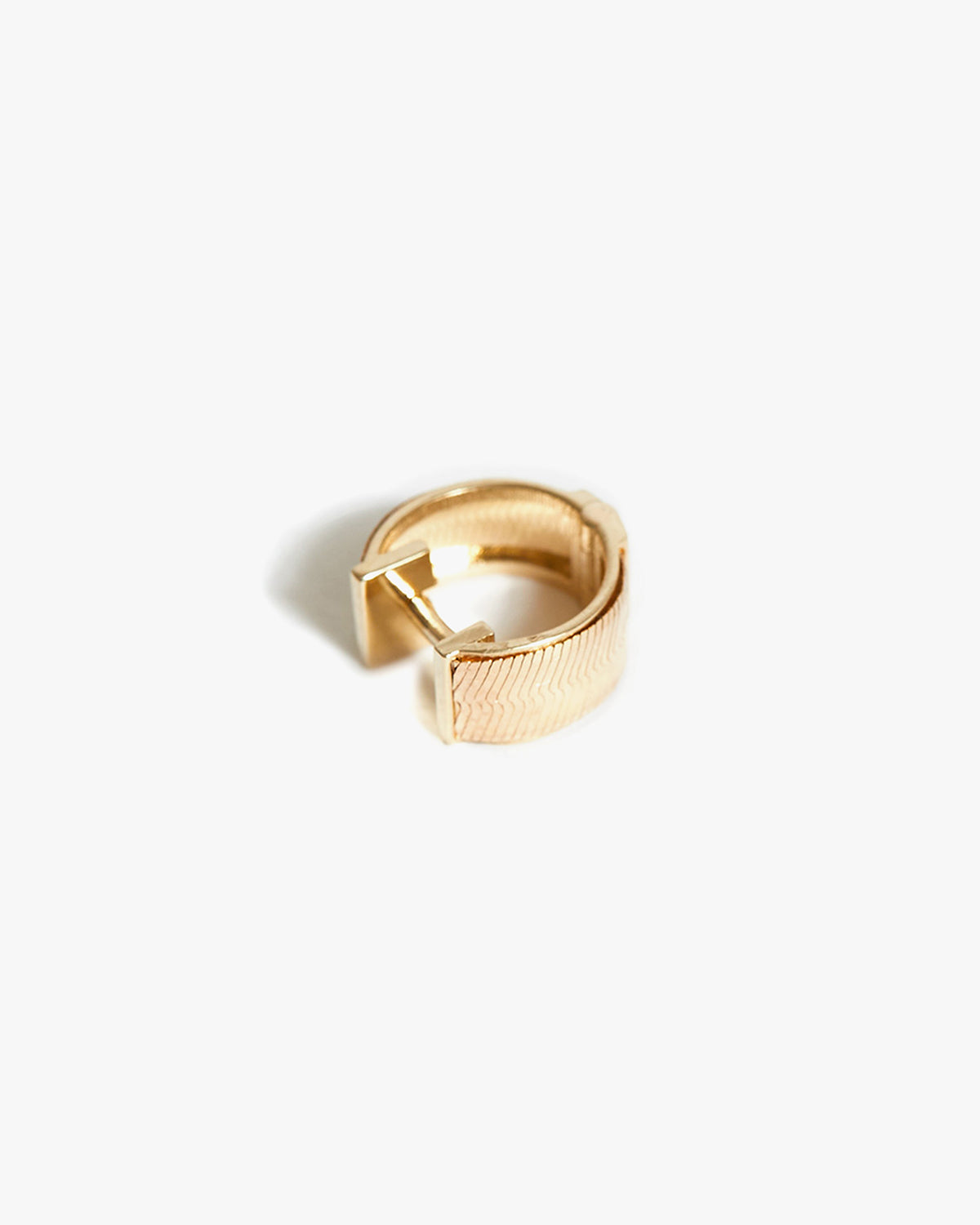 Lil Milan Goldie Hoop Online