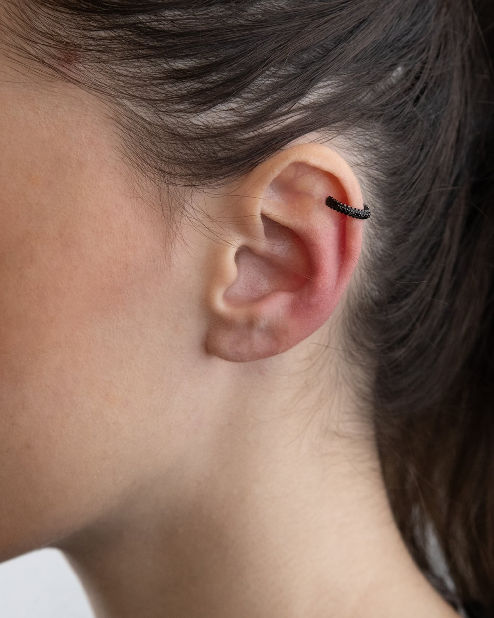 Nove25 EAR CUFF BLACK HANGER CON BRILLANTI NERI Sottocosto