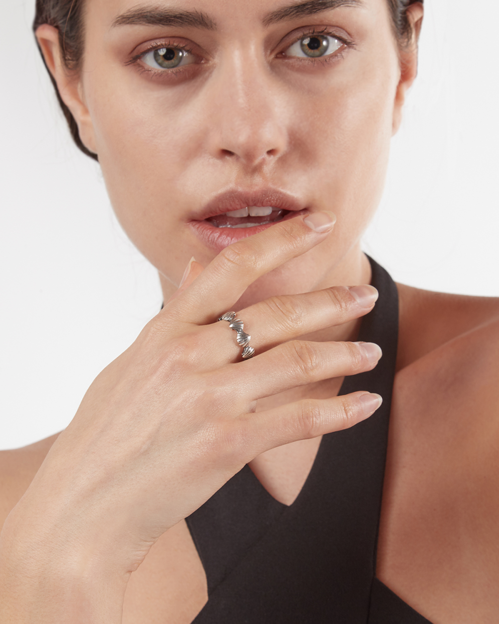 Nove25 ANELLO FEDE VENUS CON CONCHIGLIE IN ARGENTO Italy