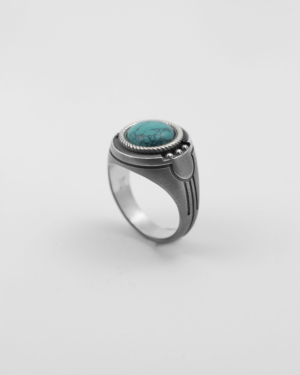 Nove25 ANELLO CHEVALIER FREGI GEOMETRICI TURCHESE 2025