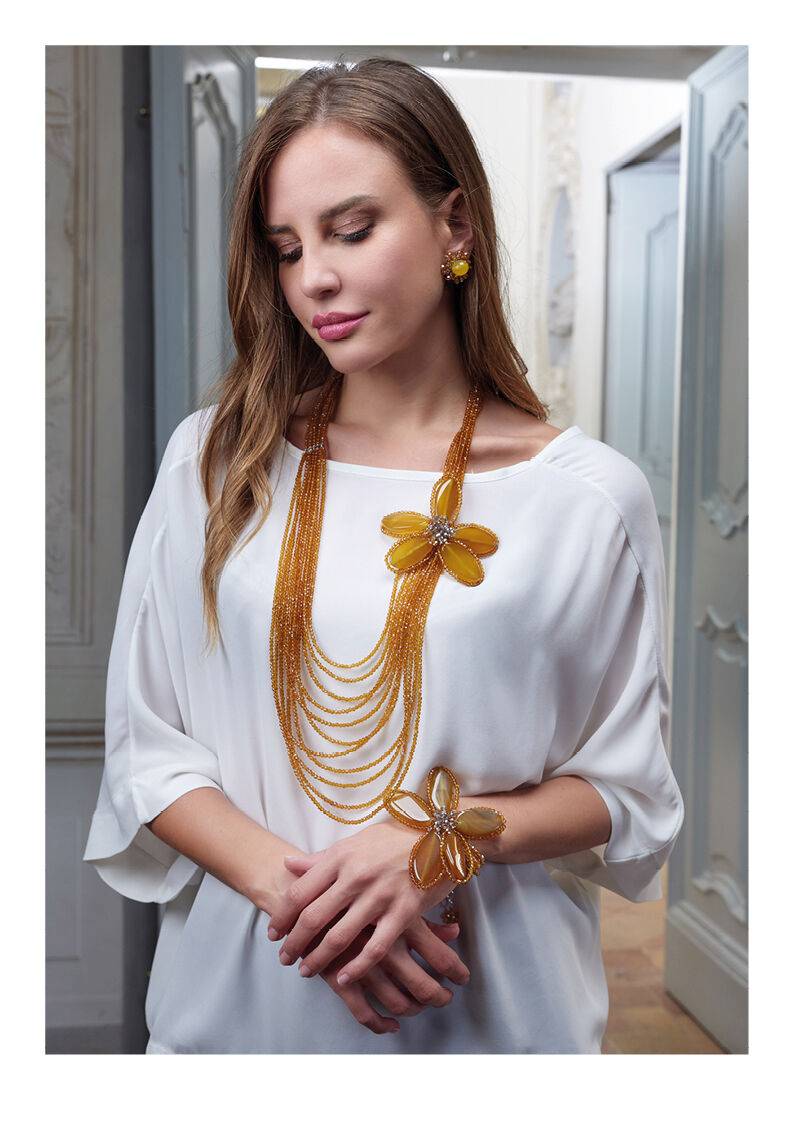 Ottaviani Orecchini con agata gialla e cristalli Moda