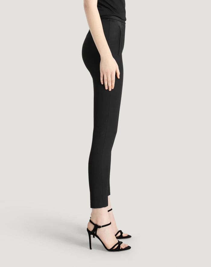 Pantaloni Torino Pantaloni Frida in satin fluido Sottocosto