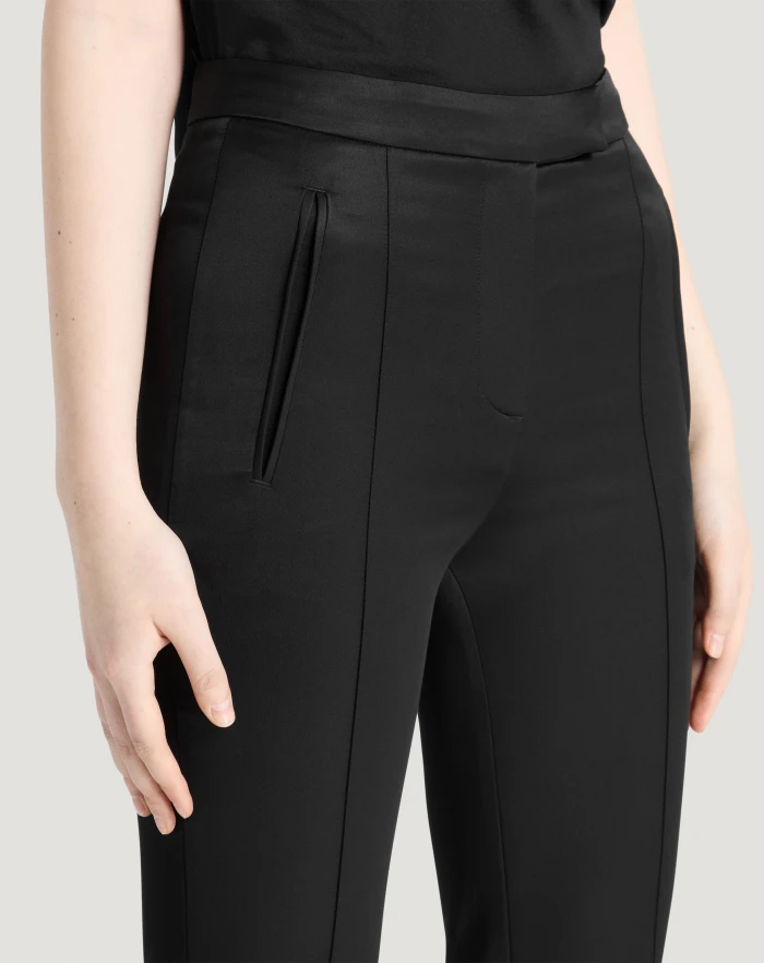 Pantaloni Torino Pantaloni Frida in satin fluido Sottocosto