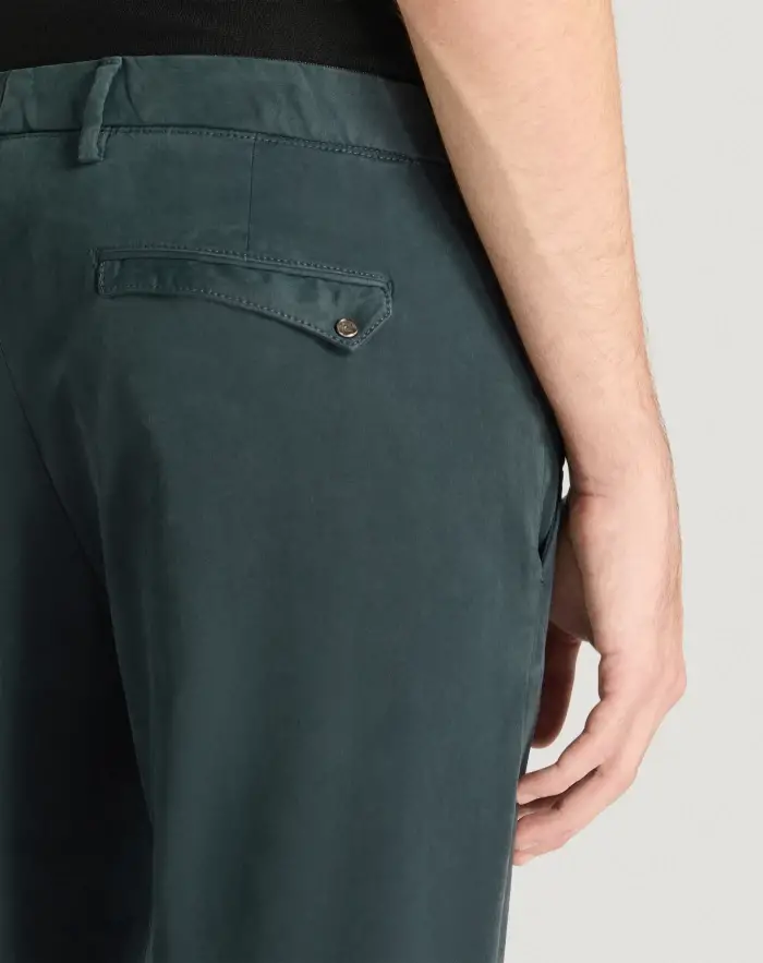 Pantaloni Torino Pantaloni Wonder in satin stretch Sottocosto