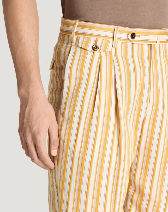 Pantaloni Torino Bermuda in viscosa fluida a righe Hotsell