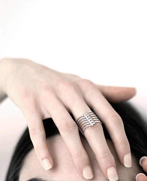 Paola Grande Gioielli SPINAE Anello 'Spinae' 6 elementi oro bianco Negozio