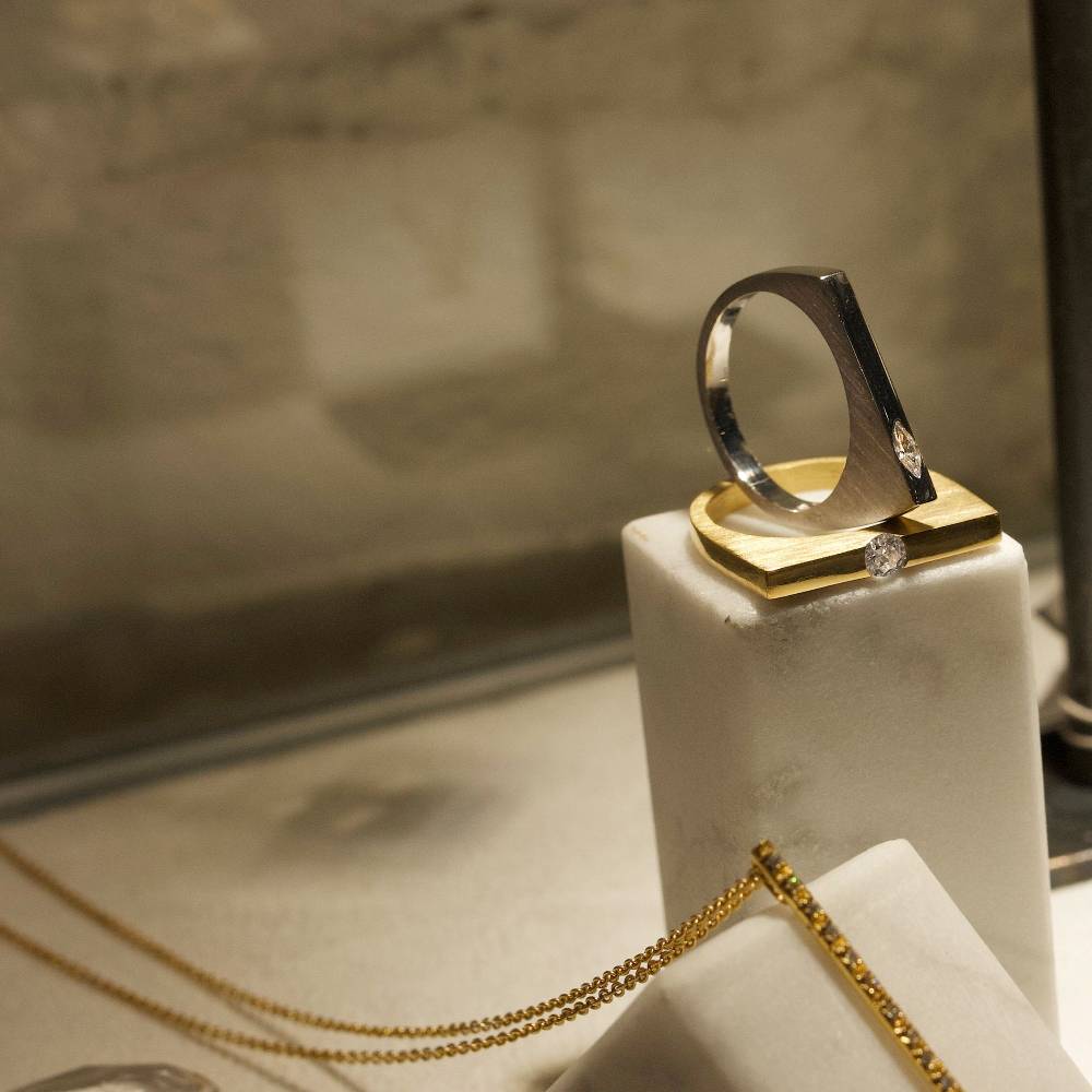 Paola Grande Gioielli CONGIUNZIONI Anello 'Congiunzioni' con marquise Vendita