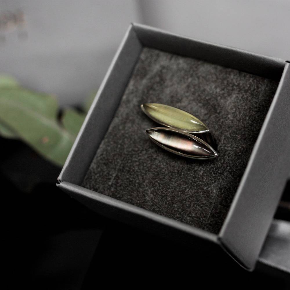 Paola Grande Gioielli AURUM Anello Navetta con agata verde In Vendita