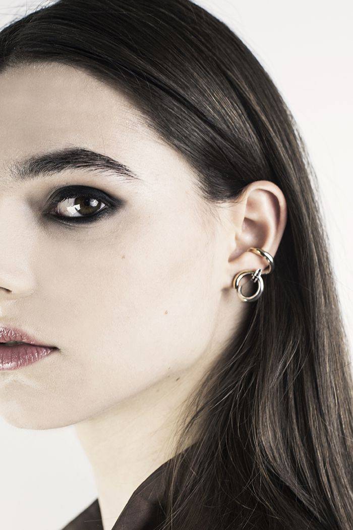 Paola Grande Gioielli NEON Riccioli 'Neon' con bullone e pietre nere Sottocosto