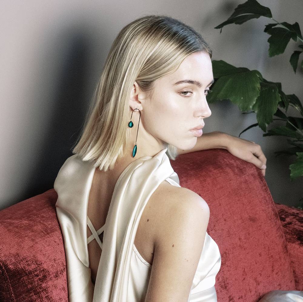 Paola Grande Gioielli AURUM Orecchini amo curvo medio Qualità Garantita