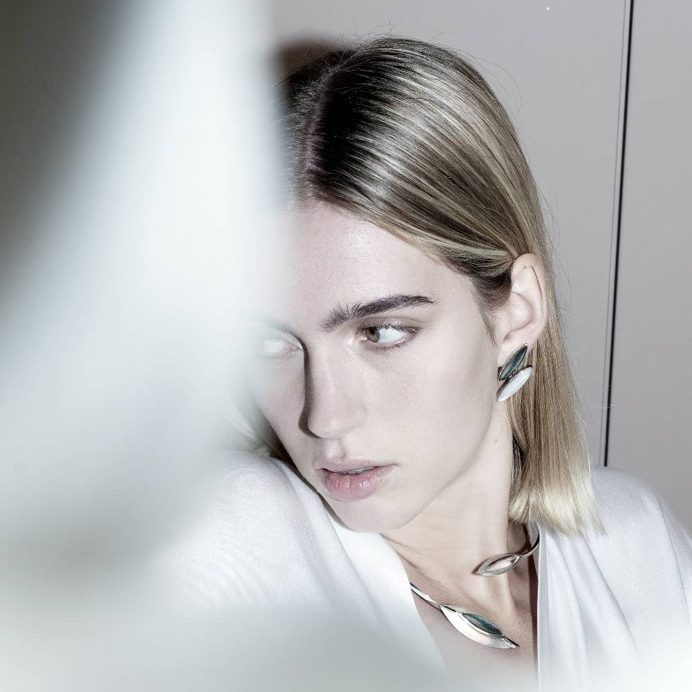 Paola Grande Gioielli AURUM Collana doppia mandorla Offerte speciali