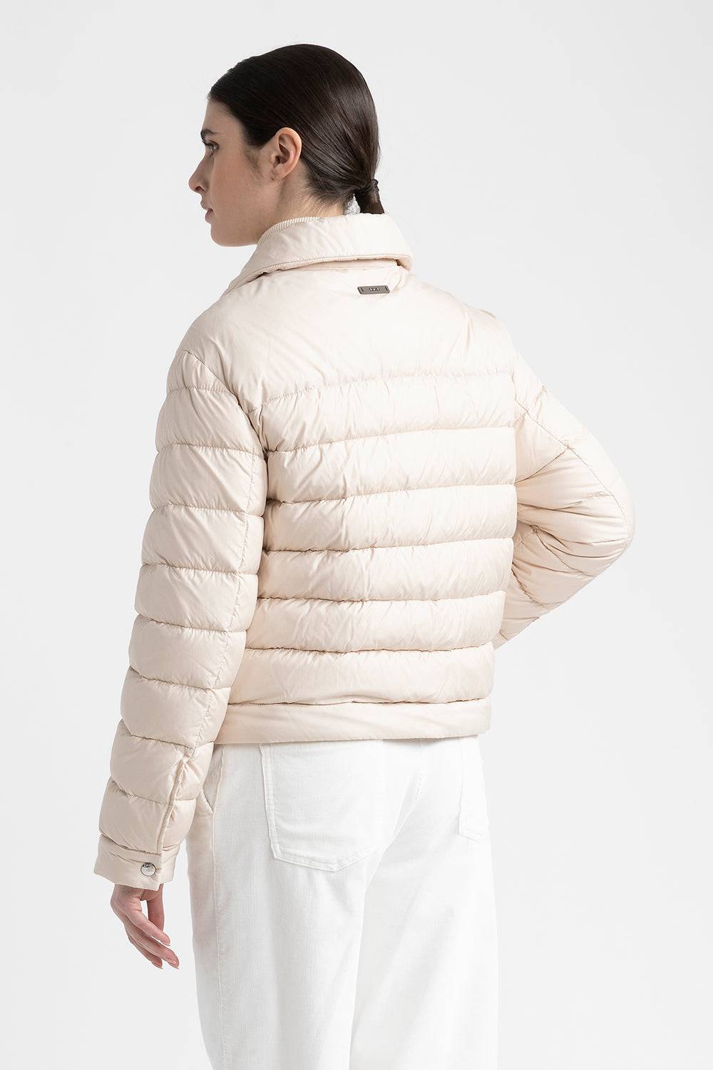 Peserico Giacca camicia in piuma d'oca con bottoni In Vendita