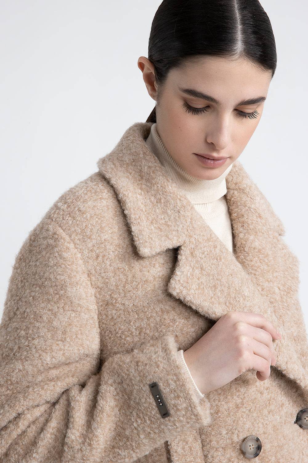 Peserico Blazer crop in panno bouclé di lana e alpaca Vendita Calda