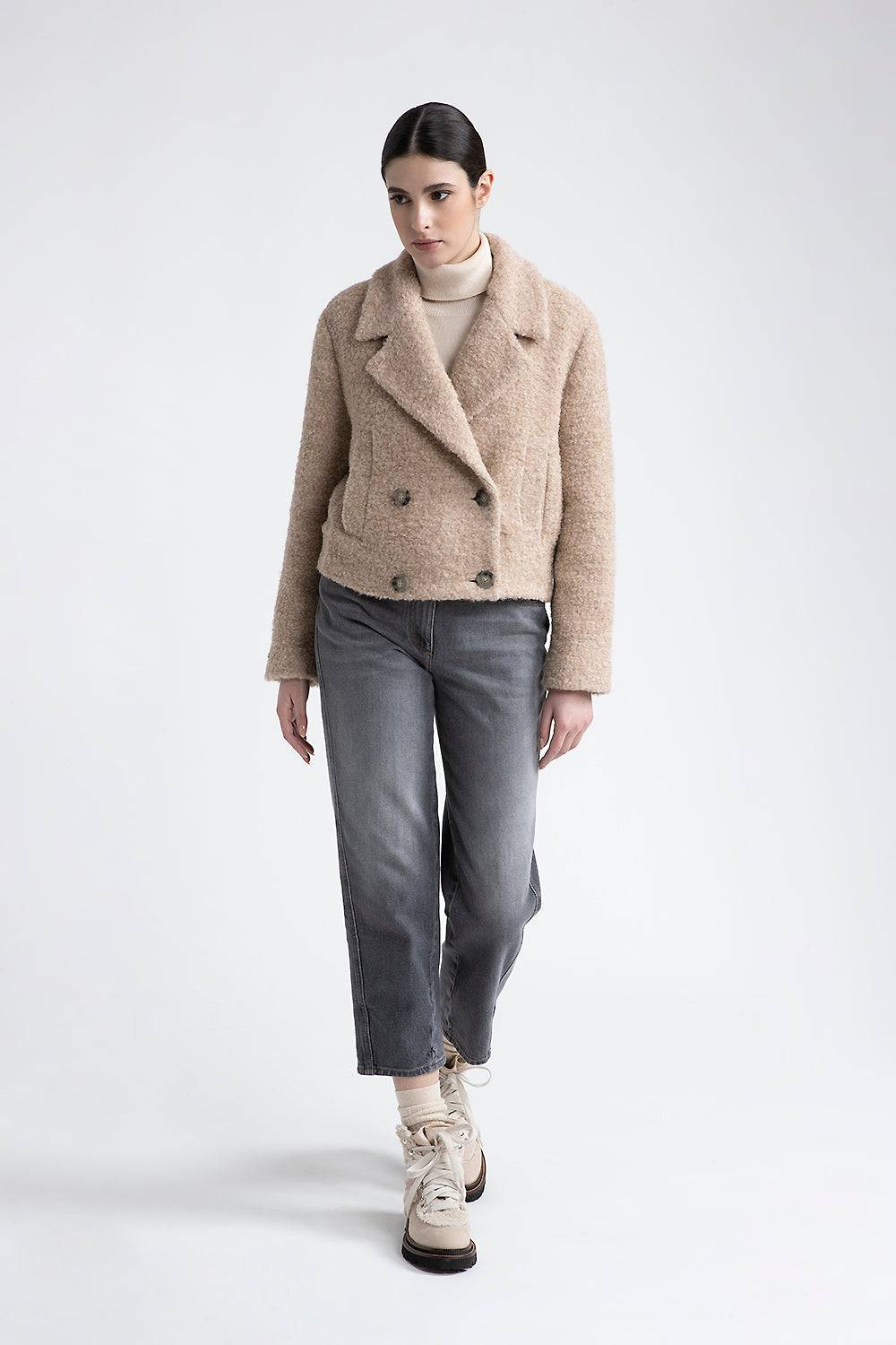 Peserico Blazer crop in panno bouclé di lana e alpaca Vendita Calda