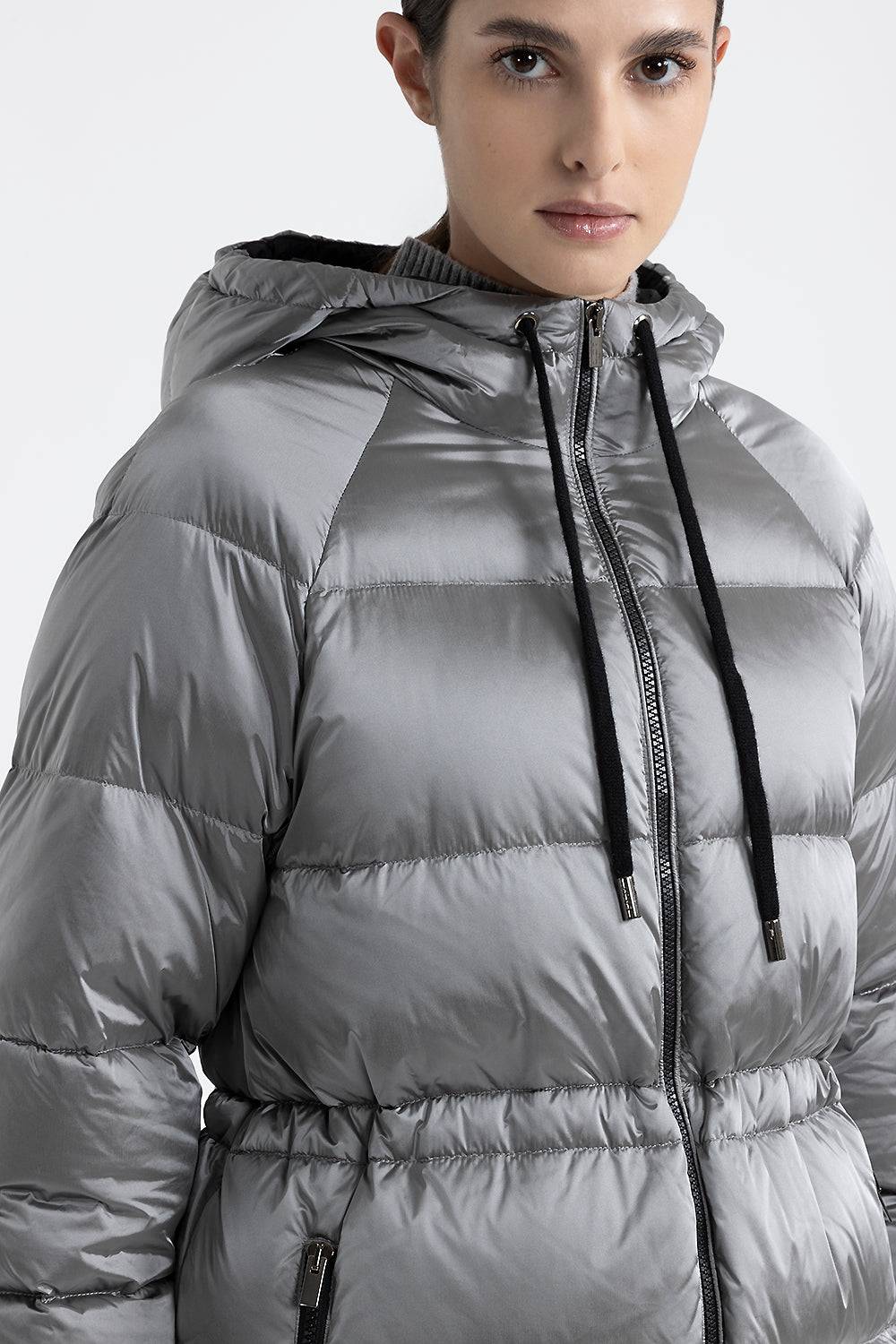 Peserico Piumino lungo con cappuccio in twill di nylon WR In Saldo
